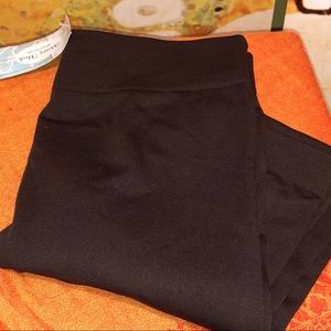 New leggings with tags!